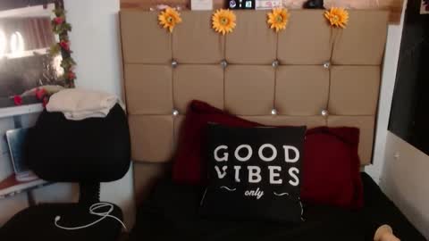 miia online show from 11.15.25