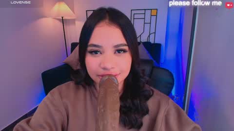 Snapshot of miiaa7_ chatting on 06.03.26 Ma is my name I invite you to check out my wish list for my birthday online show from 06.03.26
