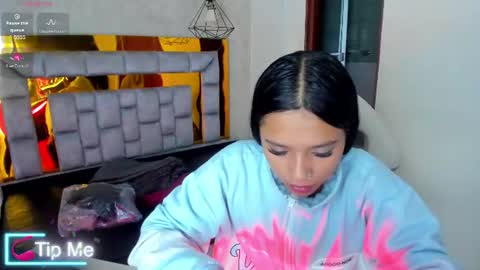 miiaboss online show from 06.11.26