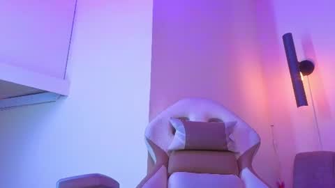 miiaboss online show from 07.28.26