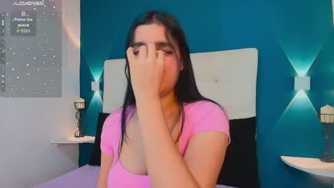 Snapshot of miiacarter_ chatting on 05.05.26 MIA online show from 05.05.26