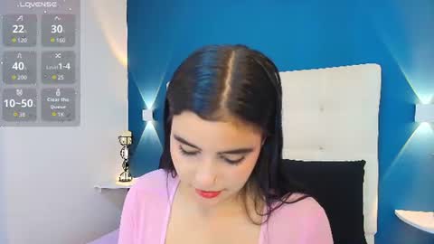 Snapshot of miiacarter_ chatting on 06.10.26 MIA online show from 06.10.26