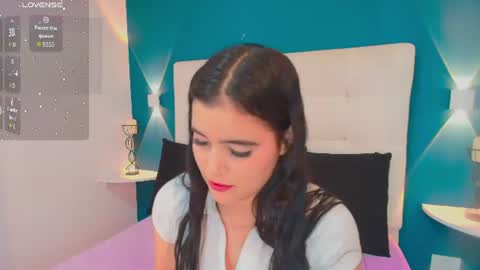 Snapshot of miiacarter_ chatting on 06.12.26 MIA online show from 06.12.26
