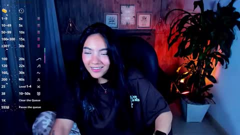 Snapshot of miichael_black chatting on 11.06.25 Michael Black online show from 11.06.25