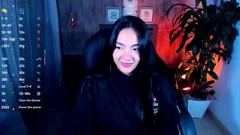 Snapshot of miichael_black chatting on 11.14.25 Michael Black online show from 11.14.25