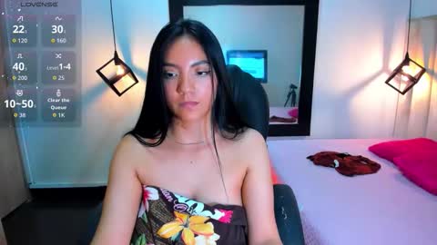 Snapshot of miichael_black chatting on 11.21.25 Michael Black online show from 11.21.25