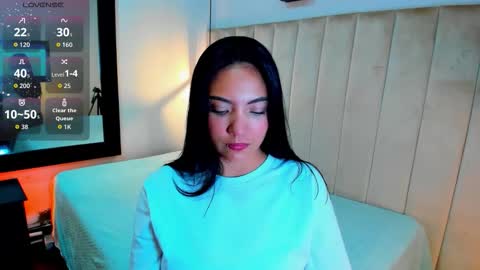 Snapshot of miichael_black chatting on 11.30.25 Michael Black online show from 11.30.25