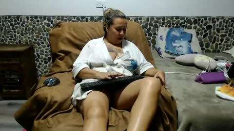 Snapshot of miilu74 chatting on 06.19.26 Miilu74 online show from 06.19.26