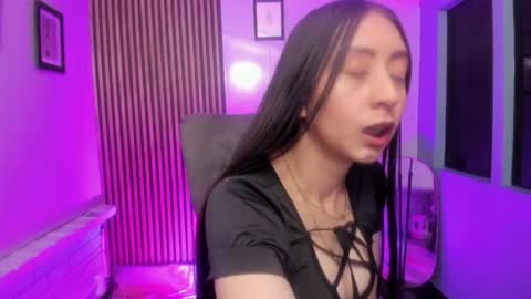 miilu  online show from 04.22.26