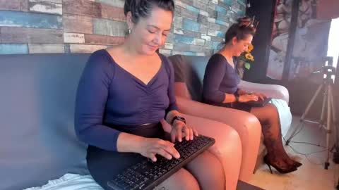 Snapshot of miiss_evaa chatting on 02.24.25 miiss_evaa online show from 02.24.25