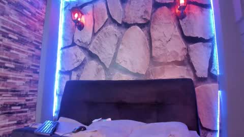 Snapshot of miiss_evaa chatting on 10.28.25 miiss_evaa online show from 10.28.25