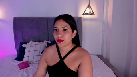 Snapshot of miiss_greyy chatting on 02.10.25 miiss_greyy online show from 02.10.25