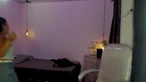 Snapshot of miiss_greyy chatting on 09.27.25 miiss_greyy online show from 09.27.25