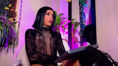 mikaelarangel online show from 10.20.25