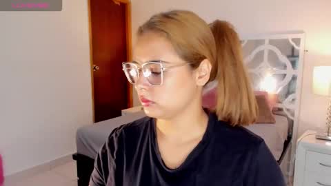 Mikaela blondie bigass online show from 11.20.25