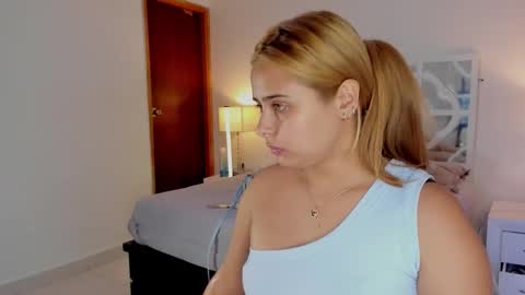 Mikaela blondie bigass online show from 02.08.26