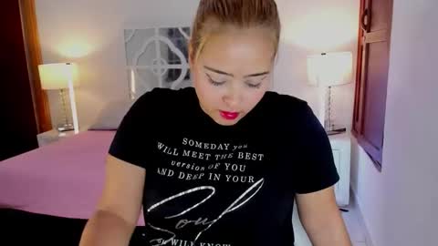 Mikaela blondie bigass online show from 02.20.26