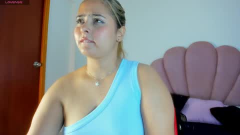Mikaela blondie bigass online show from 04.23.26