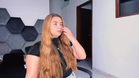 Mikaela blondie bigass online show from 04.27.26