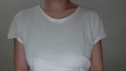 Snapshot of mikahdos chatting on 03.01.26 SORAYA online show from 03.01.26