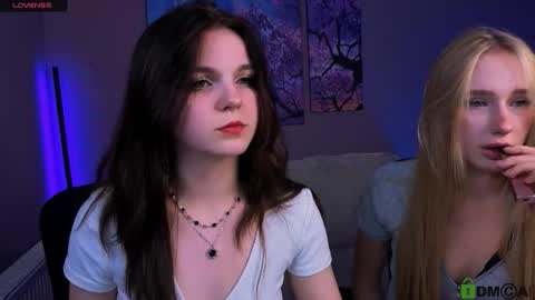 Mika online show from 12.15.25