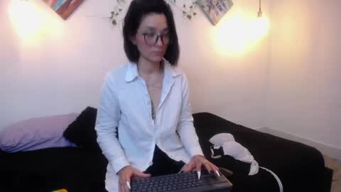 mikaza online show from 04.30.26