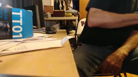 Snapshot of mike694fun chatting on 01.10.26 mike694fun online show from 01.10.26