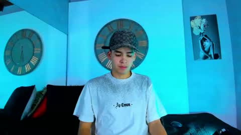 Mike 0233 online show from 01.22.25