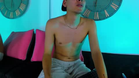 Mike 0233 online show from 01.24.25