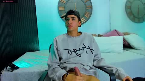 Mike 0233 online show from 02.21.25