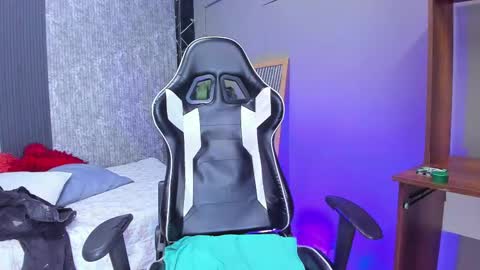 Mike 0233 online show from 03.06.25