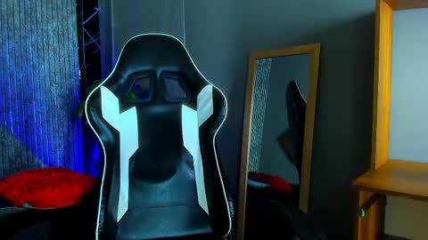 Mike 0233 online show from 03.11.25