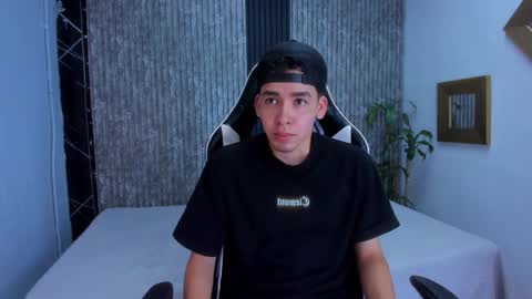 Mike 0233 online show from 10.07.25