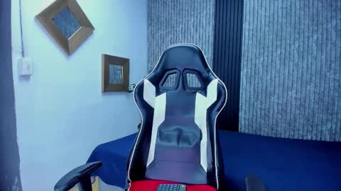 Mike 0233 online show from 10.29.25