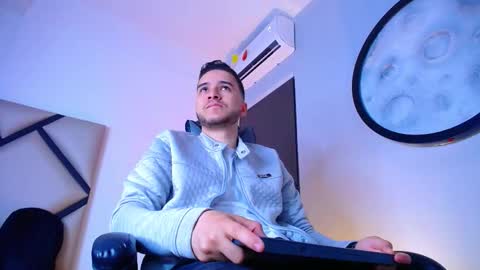 Mike  online show from 12.05.25