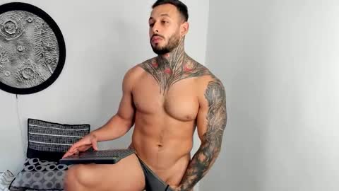 Mike Belle online show from 01.05.26