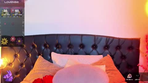 Snapshot of mike_blossom chatting on 02.14.25 Henry Price online show from 02.14.25