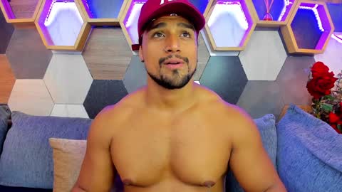   online show from 02.06.25