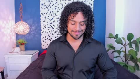   online show from 02.08.25