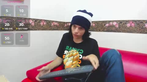 Snapshot of mike_miiller_ chatting on 10.21.25 I AM KURTT online show from 10.21.25