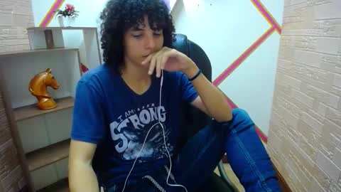 Snapshot of mike_miiller_ chatting on 10.29.25 I AM KURTT online show from 10.29.25