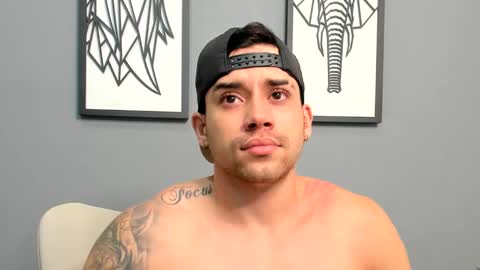 Snapshot of mike_montoya chatting on 12.11.24 Mike Montoya online show from 12.11.24