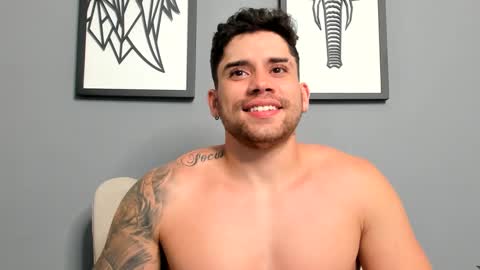 Snapshot of mike_montoya chatting on 12.22.24 Mike Montoya online show from 12.22.24