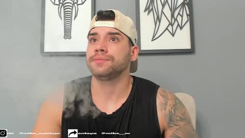 Snapshot of mike_montoya chatting on 12.24.24 Mike Montoya online show from 12.24.24