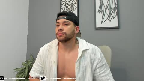 Snapshot of mike_montoya chatting on 01.03.25 Mike Montoya online show from 01.03.25