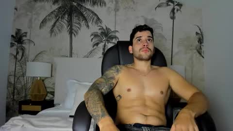 Snapshot of mike_montoya chatting on 10.15.25 Mike Montoya online show from 10.15.25