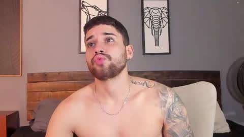 Snapshot of mike_montoya chatting on 01.07.26 Mike Montoya online show from 01.07.26