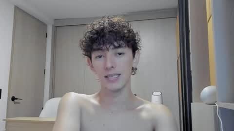 Snapshot of mikebelf4 chatting on 09.30.25 Mikebelf4 online show from 09.30.25