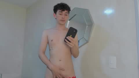 Snapshot of mikebelf4 chatting on 11.20.25 Mikebelf4 online show from 11.20.25