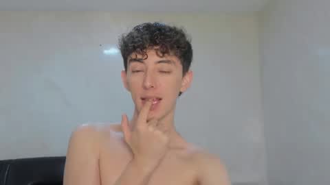 Snapshot of mikebelf4 chatting on 11.22.25 Mikebelf4 online show from 11.22.25